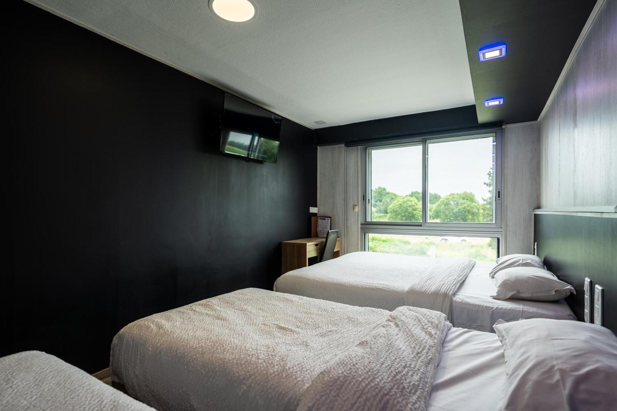 Hotel La Rocade ปามิเยร์ ภายนอก รูปภาพ